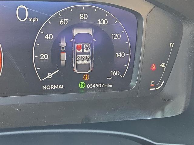 Photo of 2022 Platinum White Pearl Honda Civic