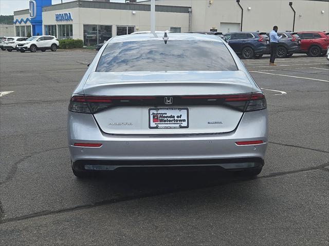 Photo of 2024 Solar Silver Metallic Honda Accord Hybrid