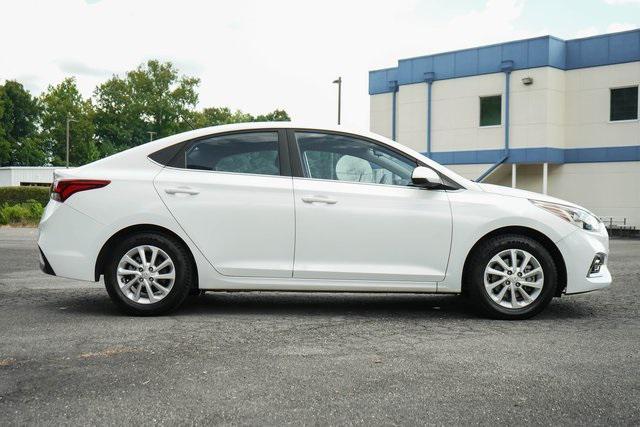 Photo of 2022 Frost White Pearl Hyundai Accent
