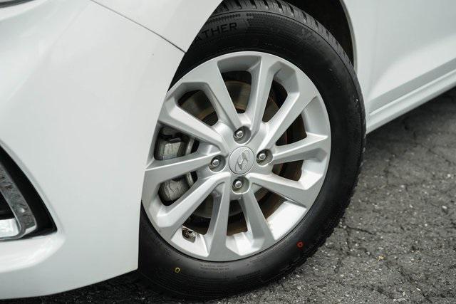 Photo of 2022 Frost White Pearl Hyundai Accent