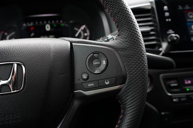 Photo of 2025 Crystal Black Pearl Honda Passport