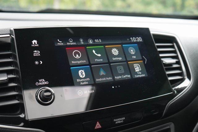 Photo of 2025 Crystal Black Pearl Honda Passport