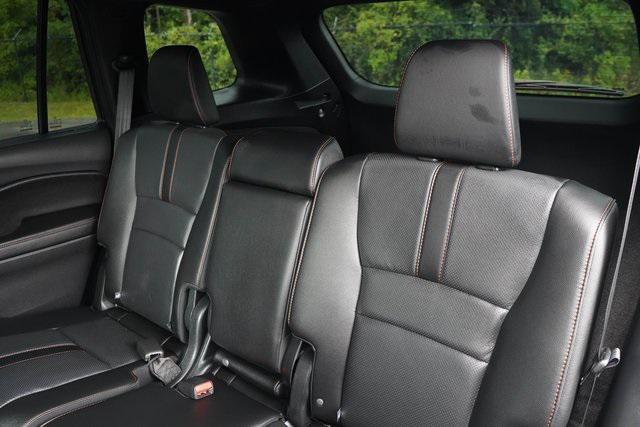 Photo of 2025 Crystal Black Pearl Honda Passport
