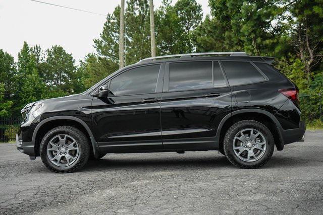 Photo of 2025 Crystal Black Pearl Honda Passport