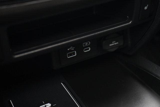 Photo of 2025 Crystal Black Pearl Honda Passport