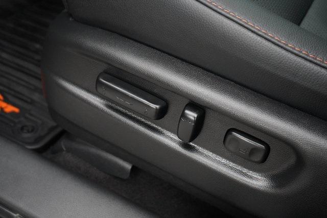 Photo of 2025 Crystal Black Pearl Honda Passport