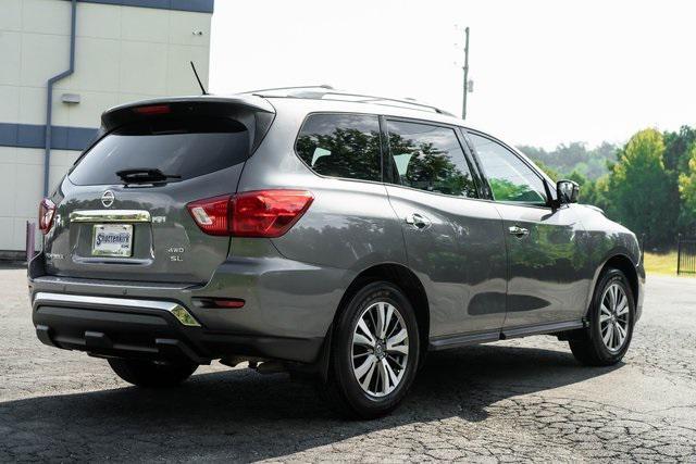 Photo of 2018 Gun Metallic Nissan Pathfinder
