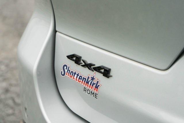 Photo of 2024 Silver Zynith Jeep Grand Cherokee L