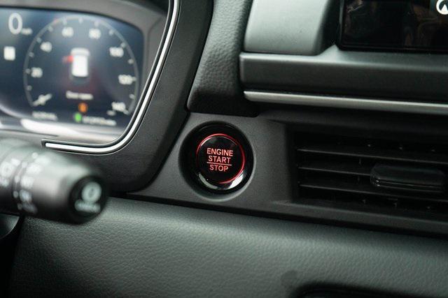 Photo of 2025 Gray Honda Pilot