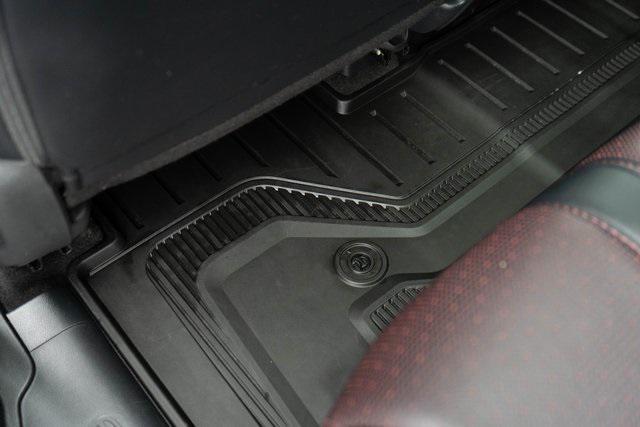 Photo of 2025 Gray Honda Pilot