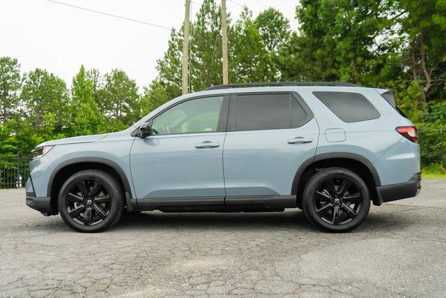 Photo of 2025 Gray Honda Pilot