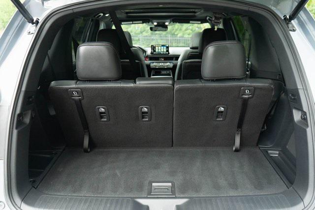 Photo of 2025 Gray Honda Pilot