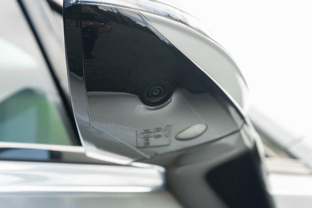 Photo of 2023 Uyuni White Genesis GV70
