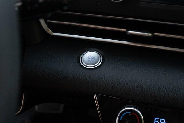 Photo of 2025 Abyss Black Hyundai ELANTRA HEV