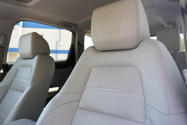 Photo of 2017 Basque Red Pearl II Honda CR-V