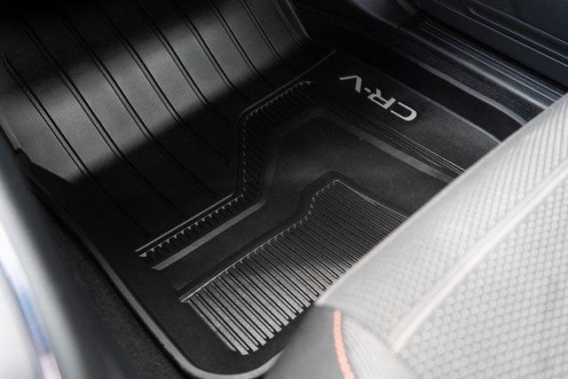 Photo of 2023 Still Night Pearl Honda CR-V Hybrid