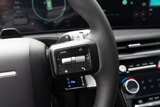 Photo of 2025 Hampton Gray Hyundai SANTA FE