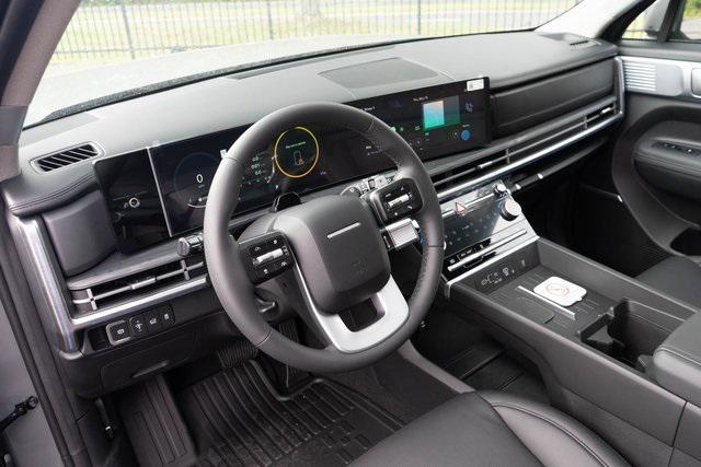 Photo of 2025 Hampton Gray Hyundai SANTA FE