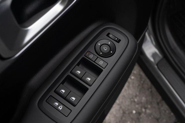 Photo of 2025 Hampton Gray Hyundai SANTA FE