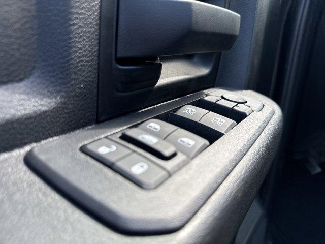 Photo of 2025 Granite Crystal Metallic Clearcoat RAM 2500