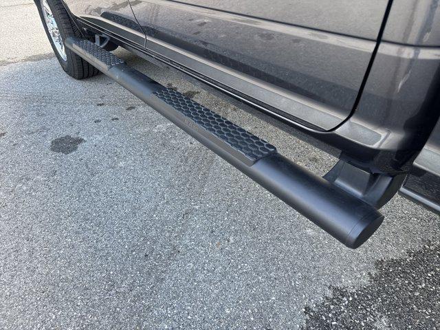 Photo of 2025 Granite Crystal Metallic Clearcoat RAM 2500