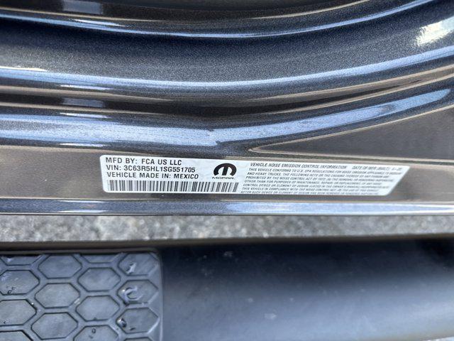 Photo of 2025 Granite Crystal Metallic Clearcoat RAM 2500