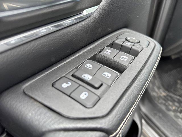 Photo of 2025 Granite Crystal Metallic Clearcoat RAM 1500
