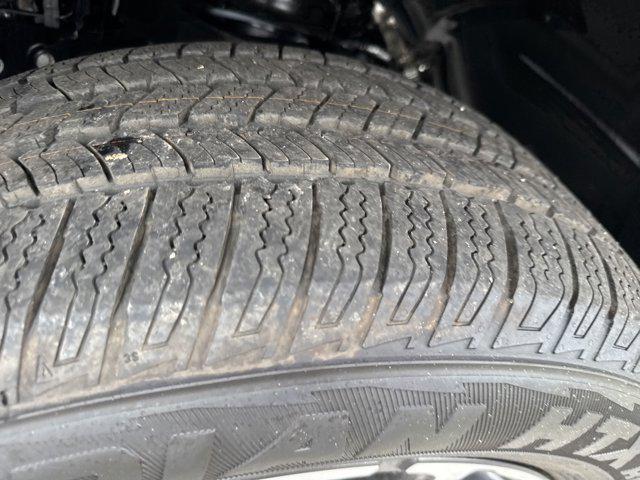 Photo of 2025 Granite Crystal Metallic Clearcoat RAM 1500