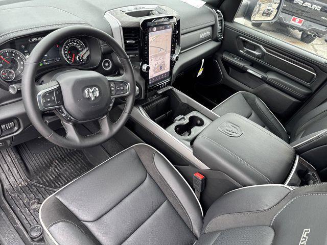 Photo of 2025 Granite Crystal Metallic Clearcoat RAM 1500