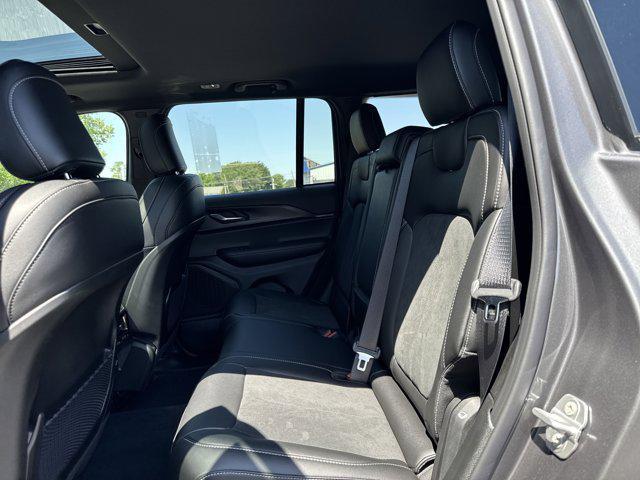 Photo of 2025 Baltic Gray Metallic Clearcoat Jeep Grand Cherokee