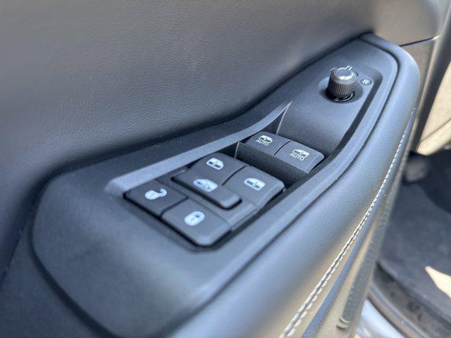 Photo of 2025 Baltic Gray Metallic Clearcoat Jeep Grand Cherokee