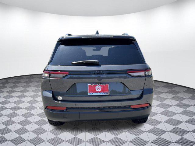 Photo of 2025 Baltic Gray Metallic Clearcoat Jeep Grand Cherokee