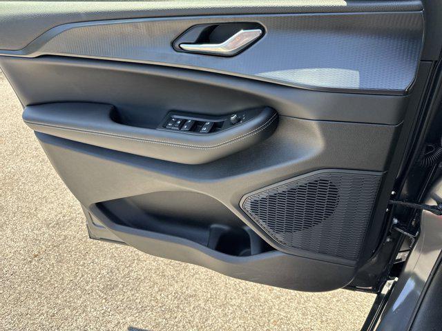 Photo of 2025 Baltic Gray Metallic Clearcoat Jeep Grand Cherokee
