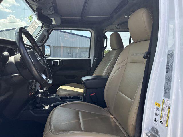 Photo of 2018 Bright White Clearcoat Jeep Wrangler Unlimited