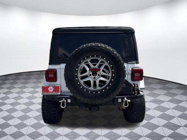 Photo of 2018 Bright White Clearcoat Jeep Wrangler Unlimited