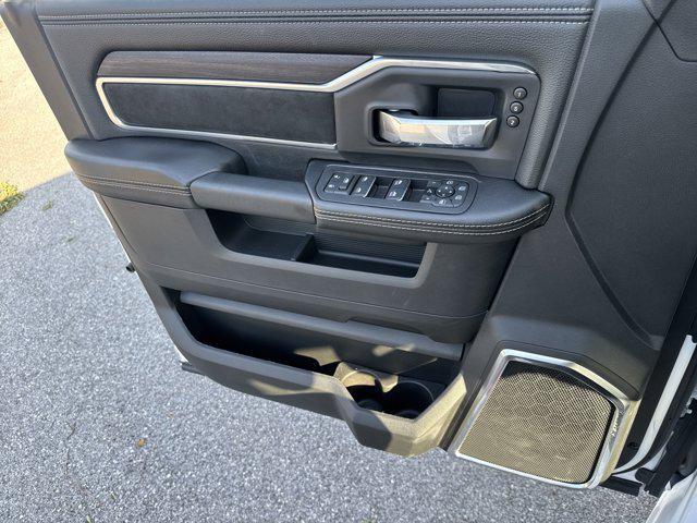 Photo of 2025 Bright White Clearcoat RAM 2500