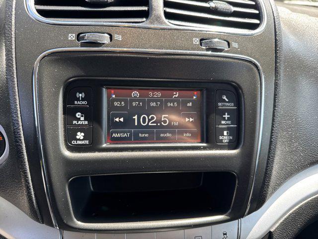 Photo of 2018 Contusion Blue Pearlcoat Dodge Journey