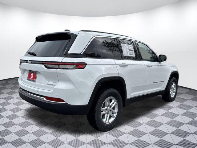 Photo of 2025 Bright White Clearcoat Jeep Grand Cherokee