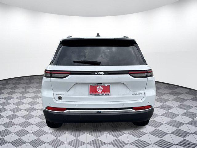 Photo of 2025 Bright White Clearcoat Jeep Grand Cherokee
