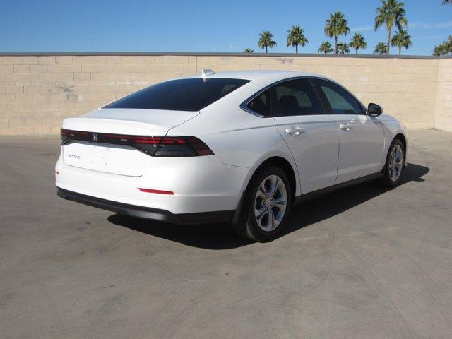 Photo of 2025 Platinum White Pearl Honda Accord