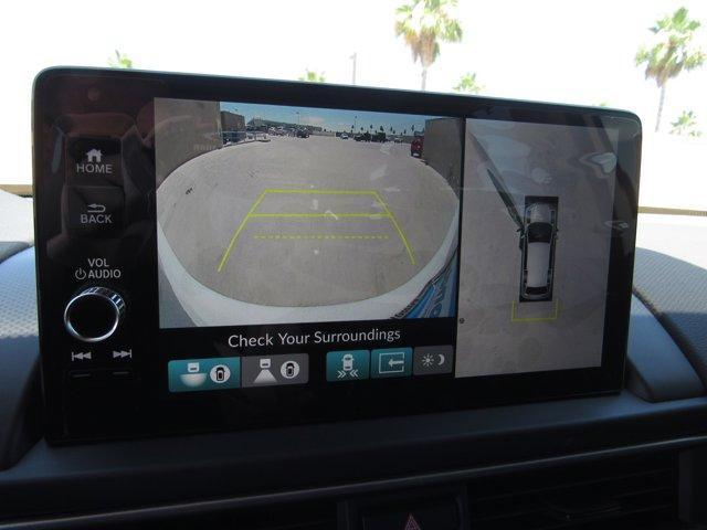 Photo of 2025 Platinum White Pearl Honda Pilot