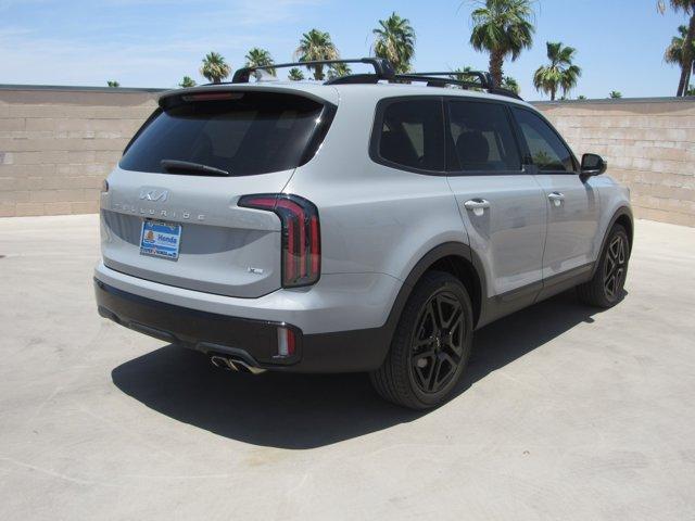 Photo of 2024 Wolf Gray Kia Telluride