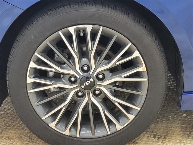 Photo of 2024 Deep Sea Blue Kia Forte