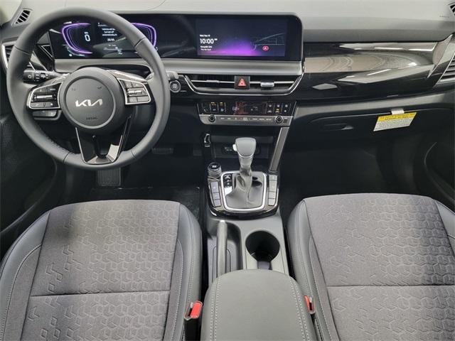Photo of 2026 Blue / Black Kia Seltos