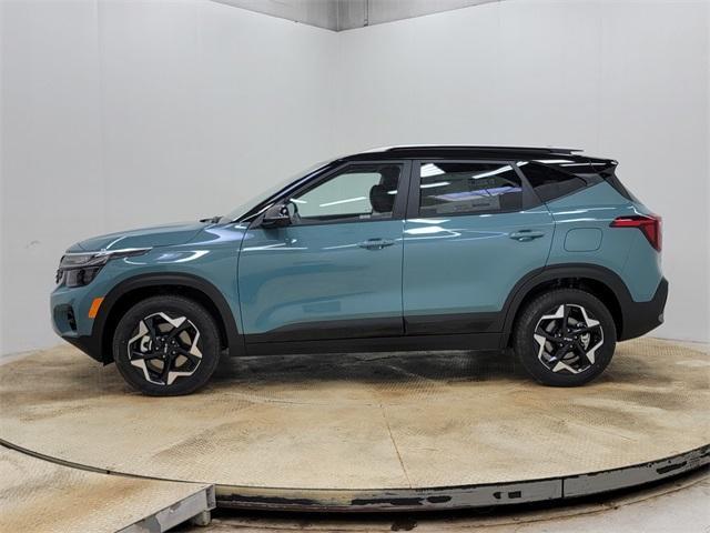 Photo of 2026 Blue / Black Kia Seltos
