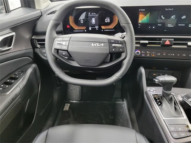 Photo of 2026 Gray Metallic Kia Sportage