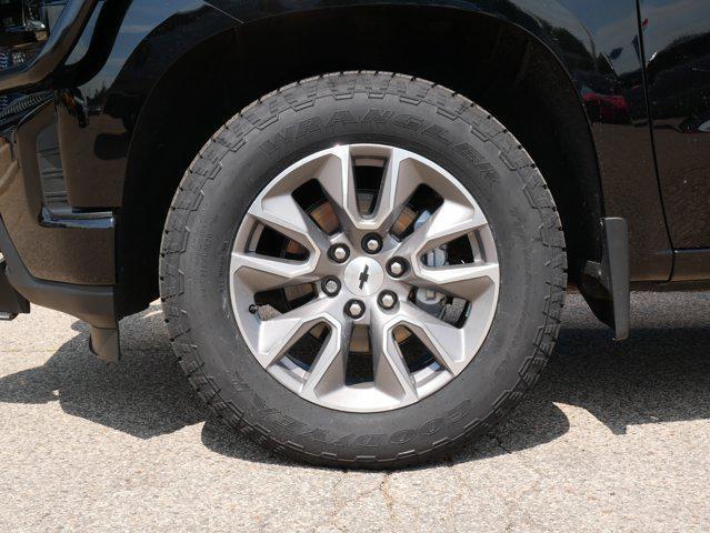 Photo of 2022 Black Chevrolet Silverado 1500