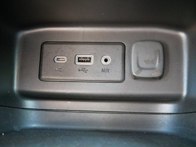 Photo of 2022 Mosaic Black Metallic Chevrolet Equinox