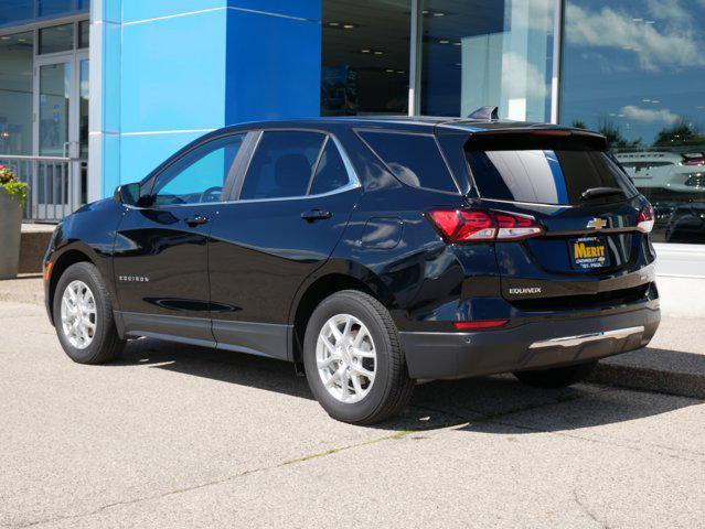 Photo of 2022 Mosaic Black Metallic Chevrolet Equinox