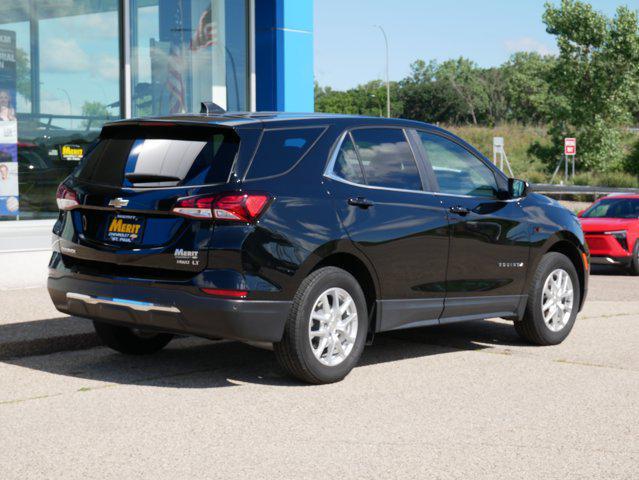 Photo of 2022 Mosaic Black Metallic Chevrolet Equinox